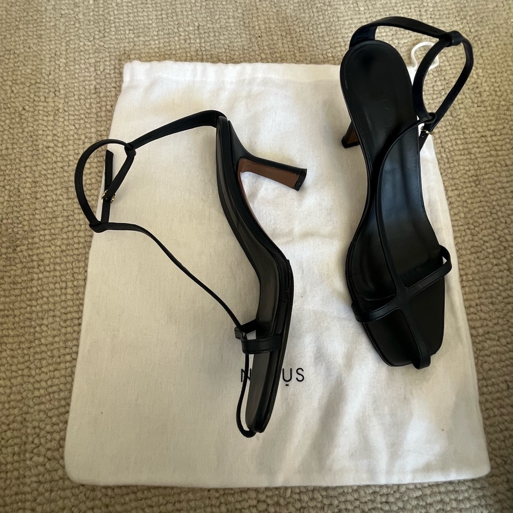 Neous Jumel Navy Strappy Square-Toe Heeled Sandals Sz 39 - Picture 6 of 11